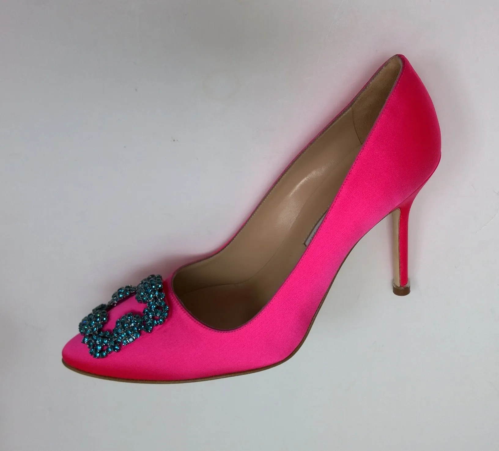 Manolo Blahnik Bright Pink Hangisi 105 Heels with Turquoise Blue Rhinestone Buckle Shoes