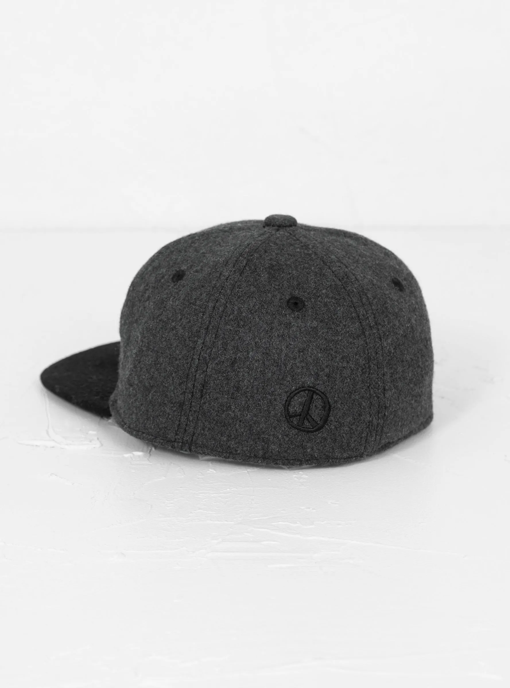 Melton 2 Tone BB Cap Charcoal & Black