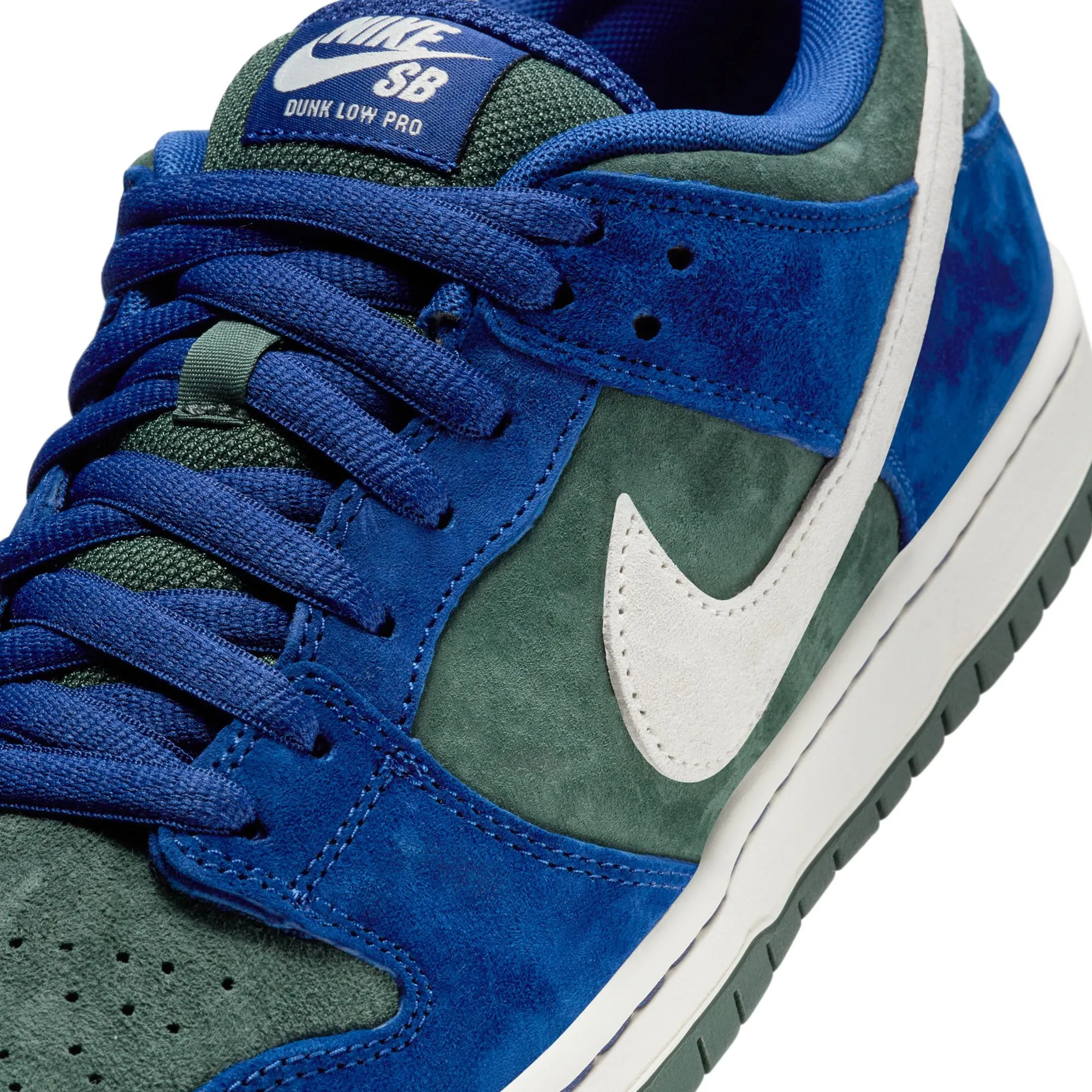 Nike SB Mens Dunk Low Pro Shoes