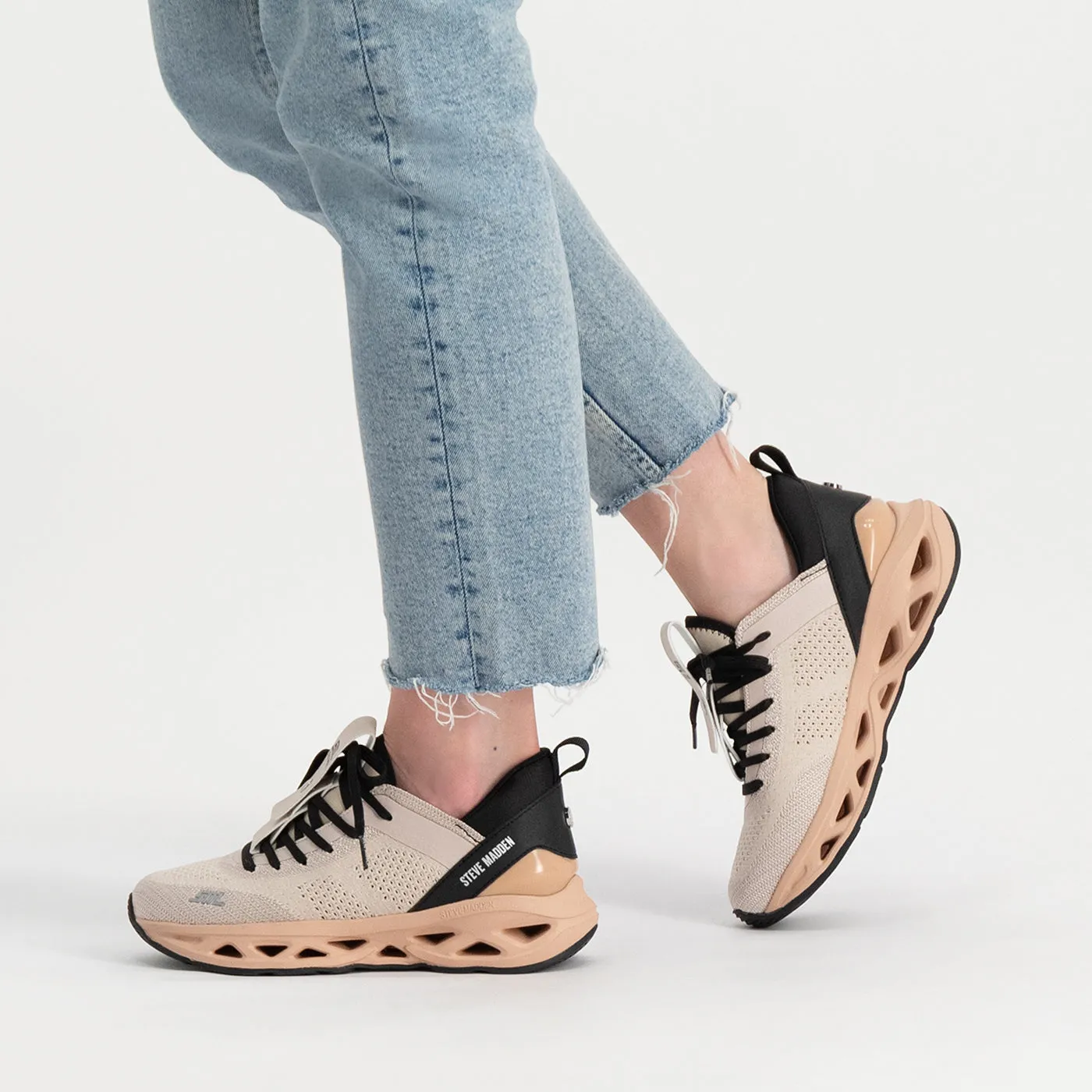 Surge 1 Sneaker BLK/BLUSH